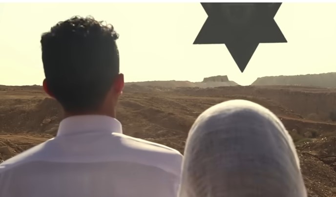 "A adoração e a fome têm a mesma postura. O mesmo olhar. A mesma aproximação em direção à fonte.